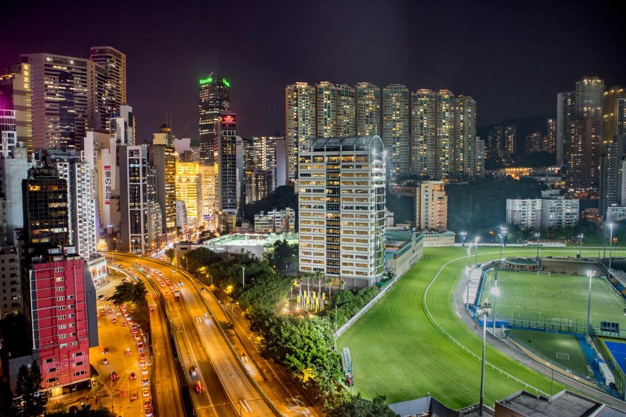 Dorsett Wanchai, Hong Kong Dış mekan fotoğraf Happy Valley Racecourse at night
