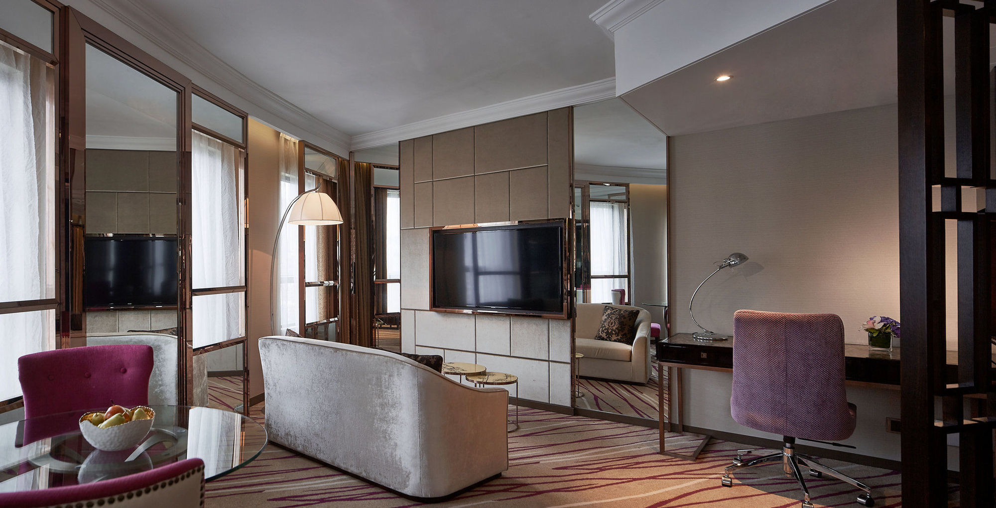 Dorsett Wanchai, Hong Kong Dış mekan fotoğraf A suite at the hotel